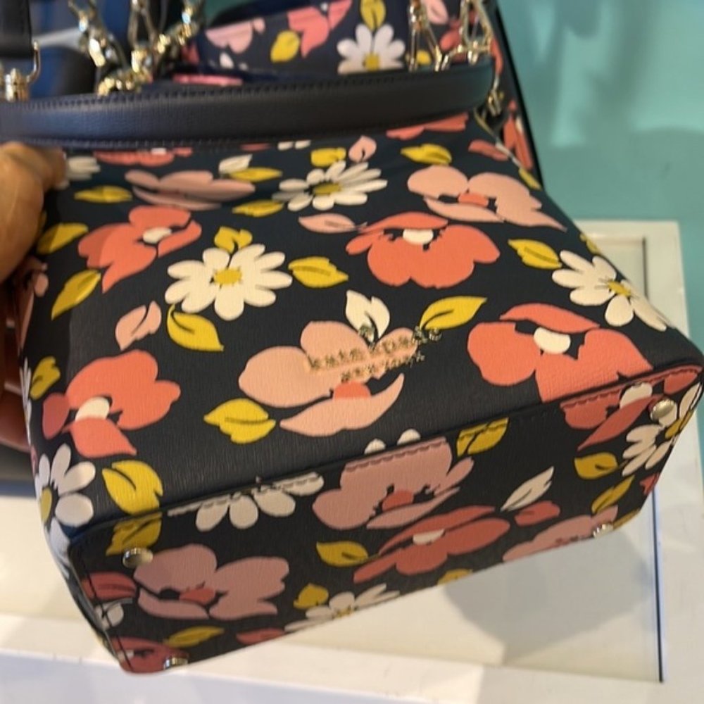 Kate Spade Darcy Small Bucket Bag Road Trip Floral Blue Multi - Picture 2 of 16